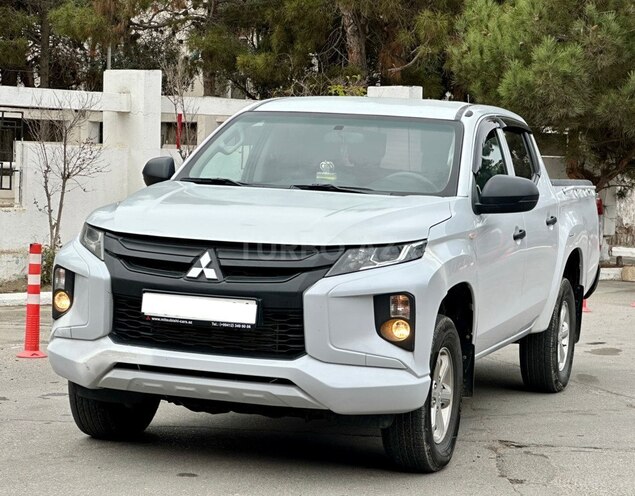 Mitsubishi L200 2022, 155,000 km - 2.4 l - Bakı