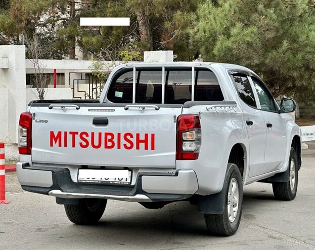 Mitsubishi L200 2022, 155,000 km - 2.4 l - Bakı