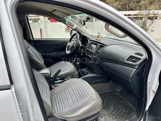 Mitsubishi L200 2022, 155,000 km - 2.4 l - Bakı