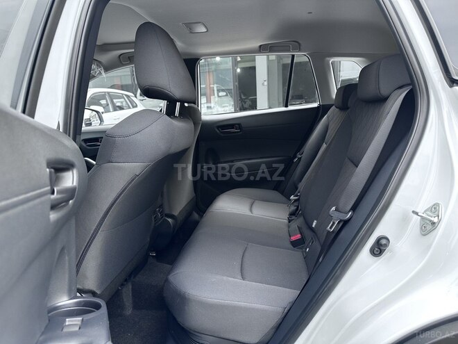 Toyota Corolla Cross-16