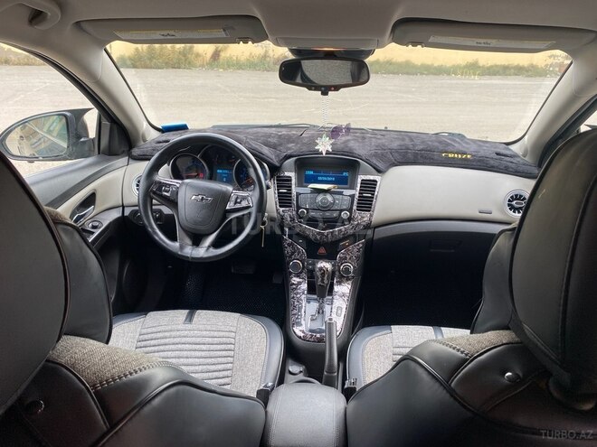 Chevrolet Cruze 2016, 288,000 km - 1.4 l - Salyan