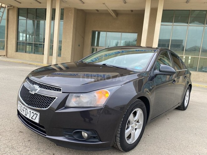 Chevrolet Cruze 2016, 288,000 km - 1.4 l - Salyan