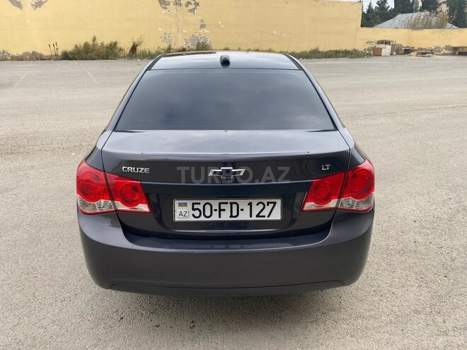 Chevrolet Cruze 2016, 288,000 km - 1.4 l - Salyan