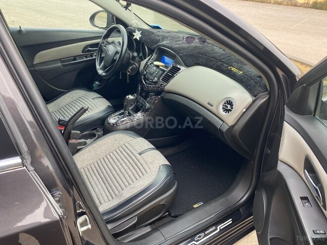 Chevrolet Cruze 2016, 288,000 km - 1.4 l - Salyan