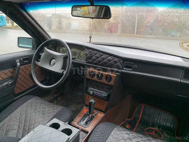 Mercedes 190 1990, 250,004 km - 2.0 л - Sumqayıt