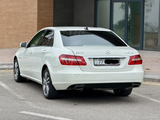 Mercedes E 250 2011, 217,987 km - 1.8 l - Bakı