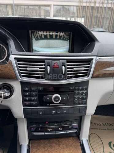 Mercedes E 250 2011, 217,987 km - 1.8 l - Bakı