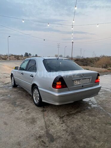 Mercedes C 220 2000, 355,896 km - 2.2 л - Bakı