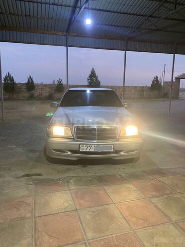 Mercedes C 220 2000, 355,896 km - 2.2 л - Bakı