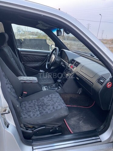 Mercedes C 220 2000, 355,896 km - 2.2 л - Bakı