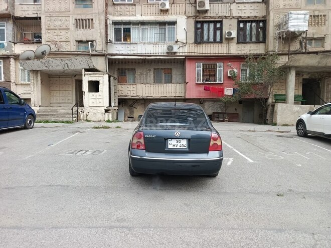 Volkswagen Passat 2003, 258,000 km - 1.8 l - Bakı