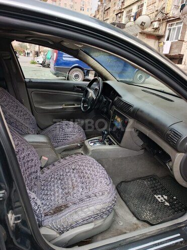 Volkswagen Passat 2003, 258,000 km - 1.8 l - Bakı
