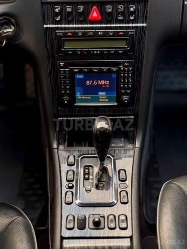 Mercedes E 320 2001, 247,167 km - 3.2 l - Masallı