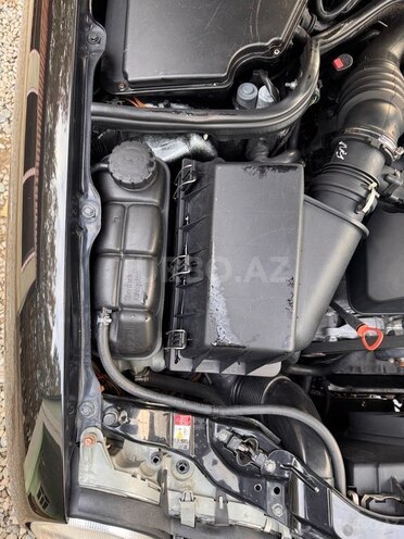 Mercedes E 320 2001, 247,167 km - 3.2 l - Masallı