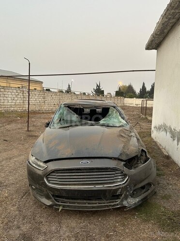 Ford Fusion (North America) 2015, 207,000 km - 2.0 л - Bakı
