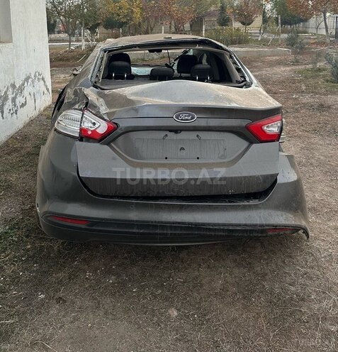 Ford Fusion (North America) 2015, 207,000 km - 2.0 л - Bakı