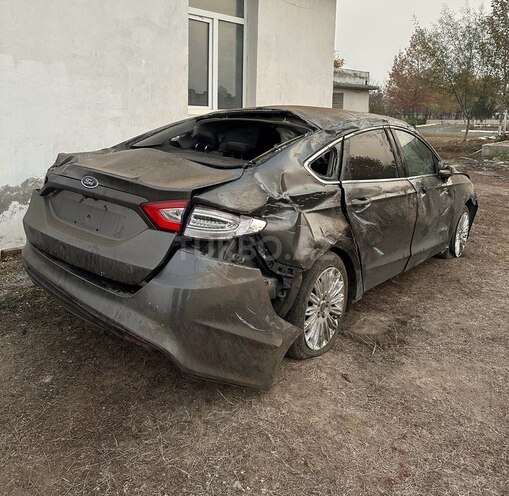 Ford Fusion (North America) 2015, 207,000 km - 2.0 л - Bakı