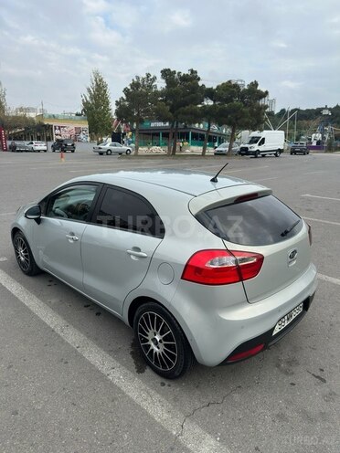 Kia Rio 2011, 315,000 km - 1.4 л - Bakı