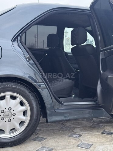 Mercedes C 200 1998, 316,000 km - 2.0 l - Saatlı
