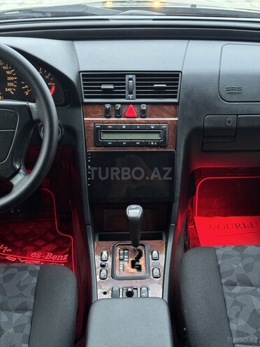 Mercedes C 200 1998, 316,000 km - 2.0 l - Saatlı
