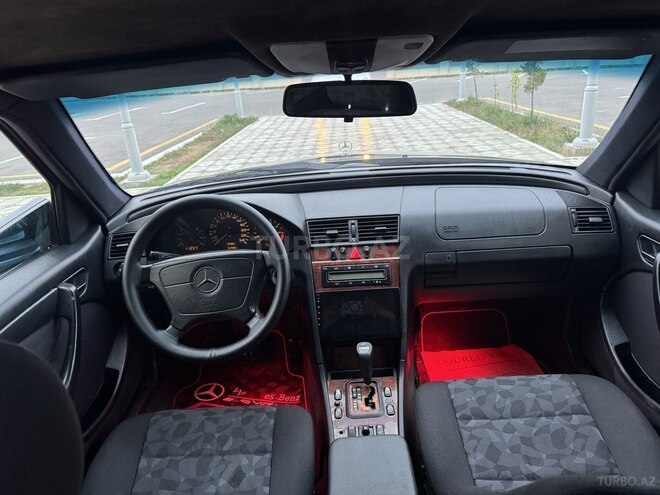 Mercedes C 200 1998, 316,000 km - 2.0 l - Saatlı