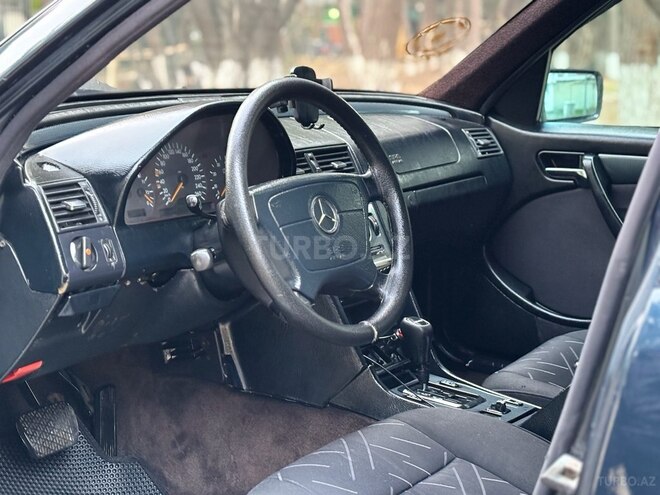 Mercedes C 240 1999, 214,800 km - 2.4 l - Bakı