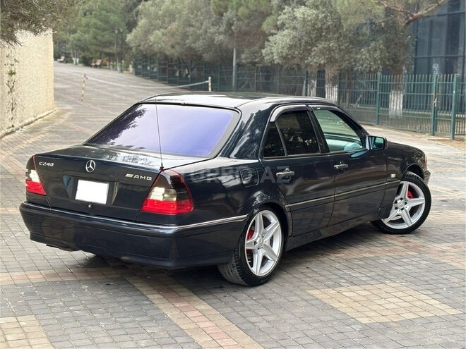Mercedes C 240 1999, 214,800 km - 2.4 l - Bakı