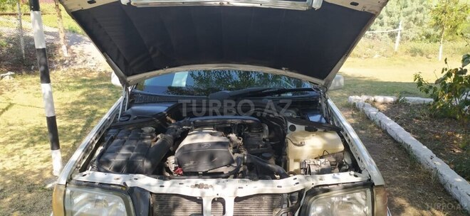 Mercedes C 230 1998, 300,000 km - 2.3 l - İmişli