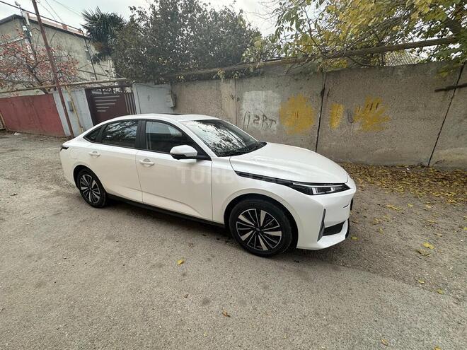 Changan Qiyuan A05 2025, 0 km - 1.5 l - Bakı