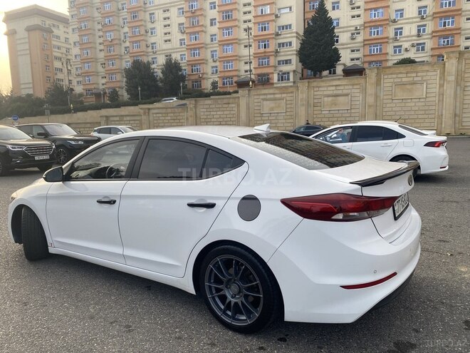Hyundai Avante 2016, 150,000 km - 1.6 l - Bakı