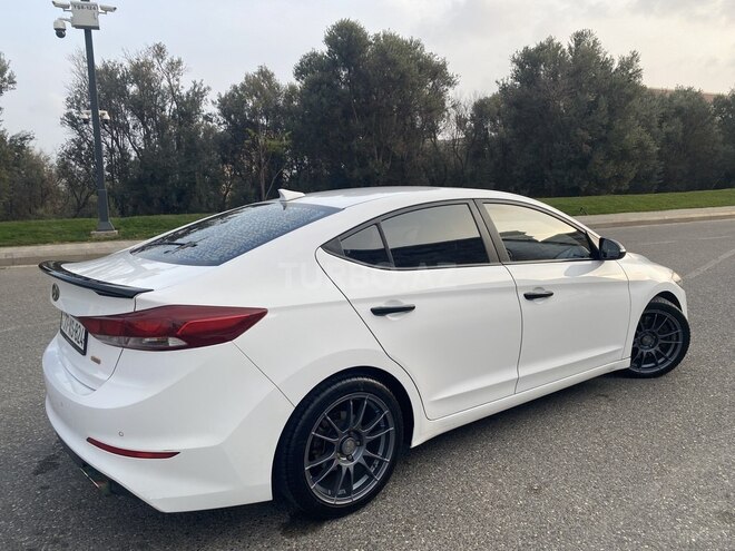 Hyundai Avante 2016, 150,000 km - 1.6 l - Bakı
