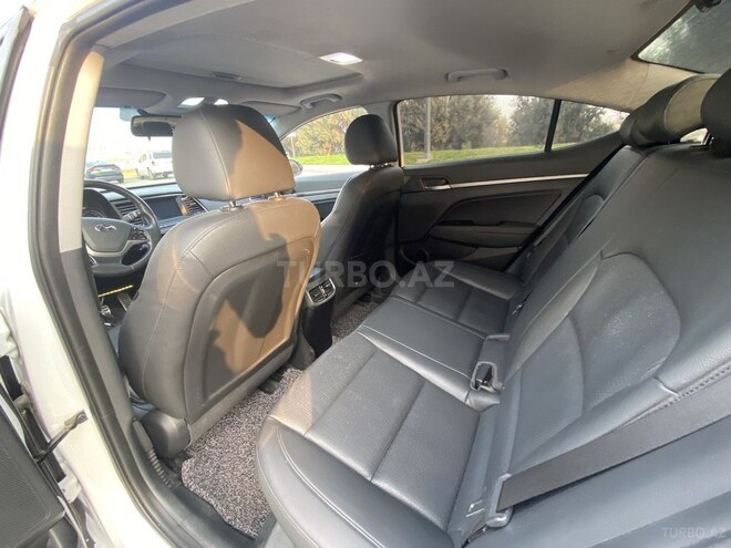 Hyundai Avante 2016, 150,000 km - 1.6 l - Bakı