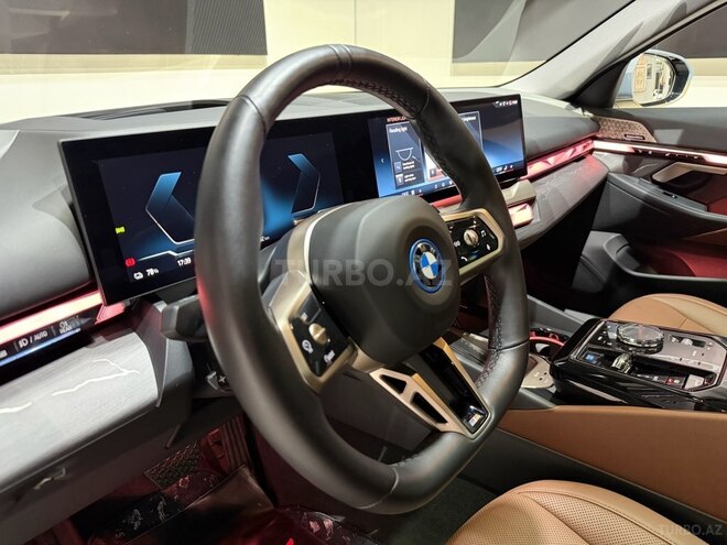 BMW i5-18