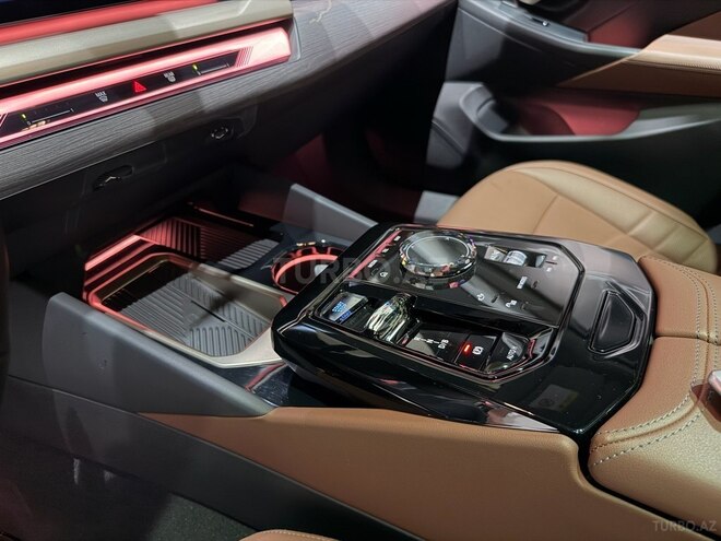BMW i5-22