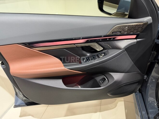 BMW i5-20