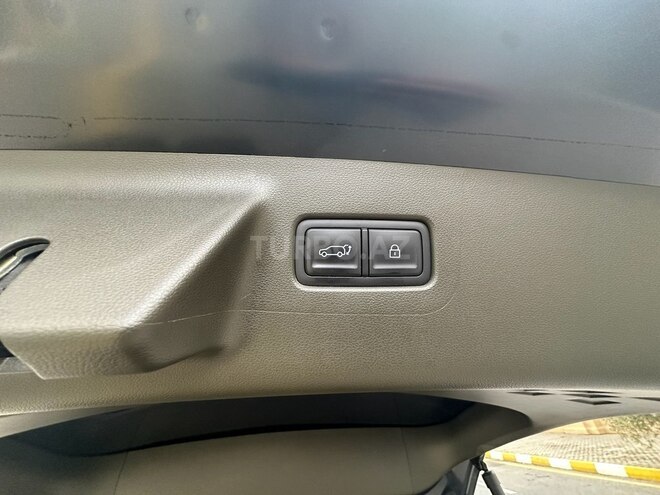 Hyundai Santa Fe-11