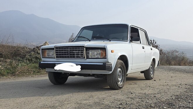 LADA (VAZ) 2107 2005, 326,464 km - 1.6 л - 