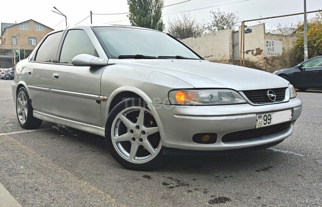 Opel Vectra 2000, 330,000 km - 2.0 l - Bakı