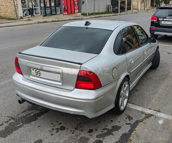 Opel Vectra 2000, 330,000 km - 2.0 l - Bakı