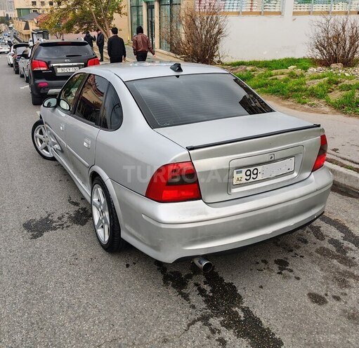 Opel Vectra 2000, 330,000 km - 2.0 l - Bakı