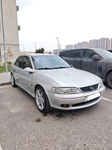 Opel Vectra 2000, 330,000 km - 2.0 l - Bakı