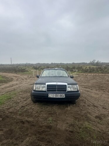 Mercedes  1993, 450,000 km - 2.0 l - Şabran