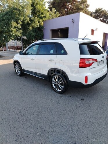 Kia Sorento 2014, 180,000 km - 2.2 l - Qazax