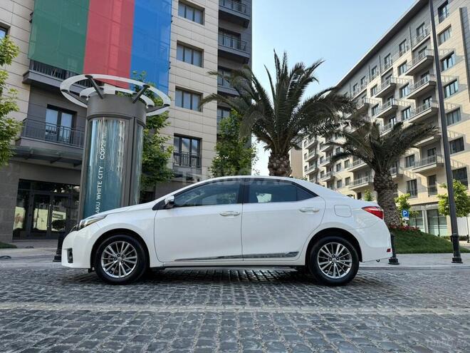 Toyota Corolla 2014, 105,000 km - 2.0 l - Bakı