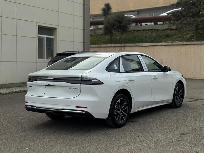 Geely Galaxy A7-11