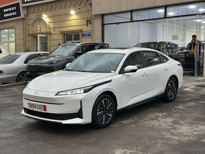 Changan Qiyuan A05-2