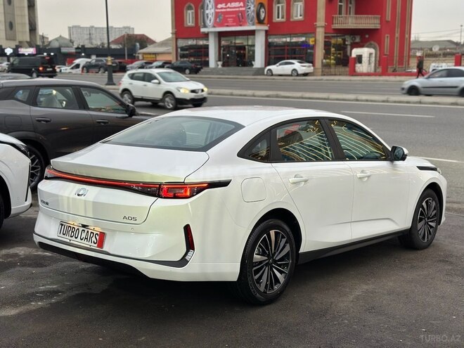 Changan Qiyuan A05-6