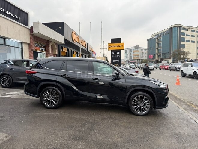 Toyota Highlander-8