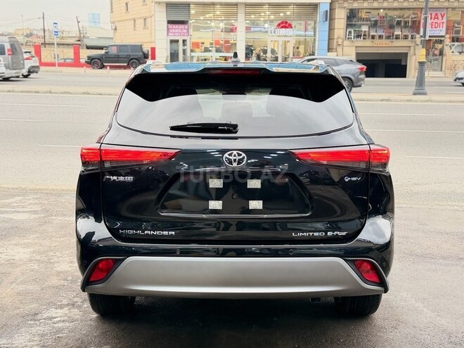 Toyota Highlander-12