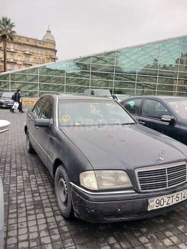 Mercedes C 250 1995, 526,385 km - 2.5 l - Bakı